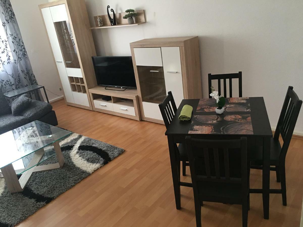 Apartment A&h *